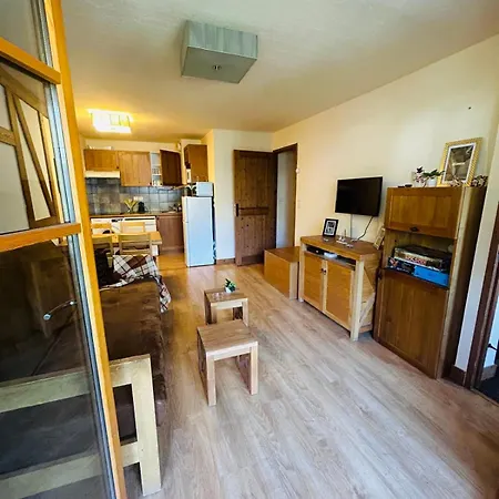 Appartements Avec Piscine Interieure Sauna Etage 1 Au Centre Du Village Dans Residence Cami Real Saint-Lary-Soulan Exterior photo