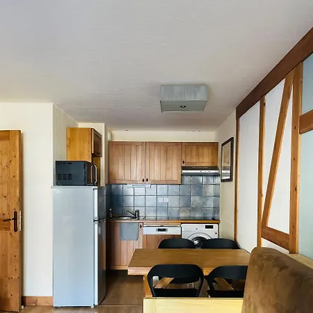 Appartements Avec Piscine Interieure Sauna Etage 1 Au Centre Du Village Dans Residence Cami Real Saint-Lary-Soulan Exterior photo