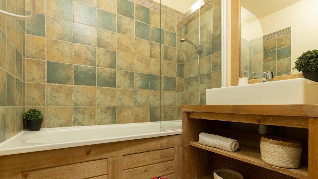 Apartment Avec Piscine Interieure Sauna Etage 1 Au Centre Du Village Dans Cami Real Saint-Lary-Soulan
