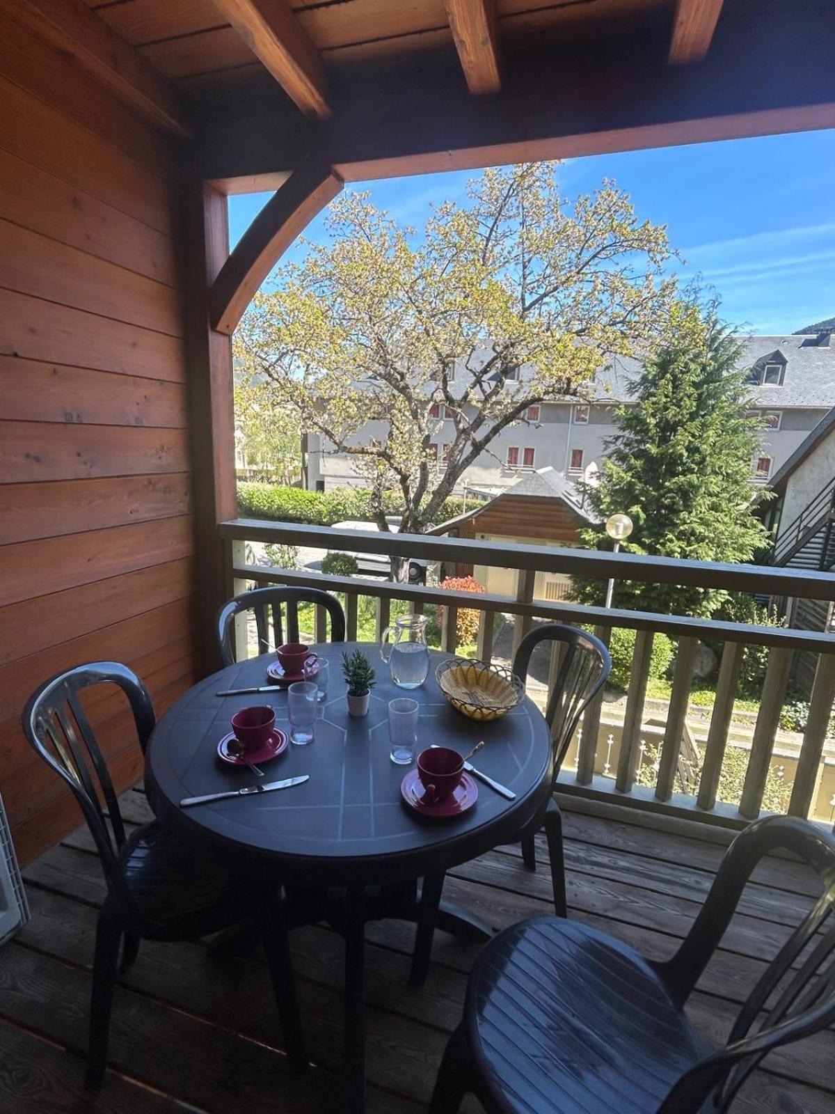 Apartment Avec Piscine Interieure Sauna Etage 1 Au Centre Du Village Dans Cami Real